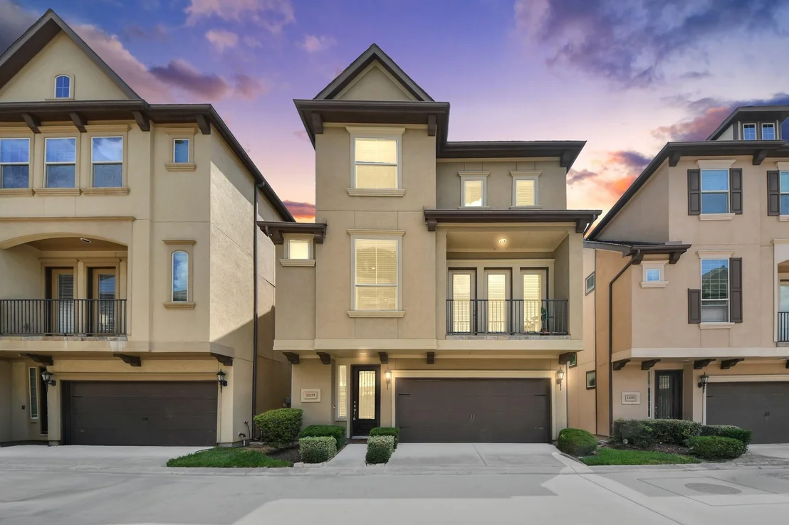 Photo of 12255 Oxford Crescent Circle