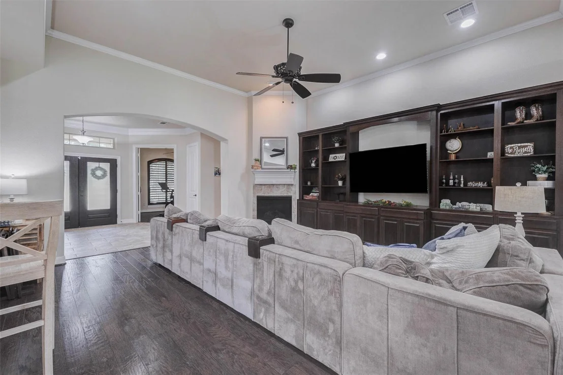 Photo of 4915 Westchester Drive
