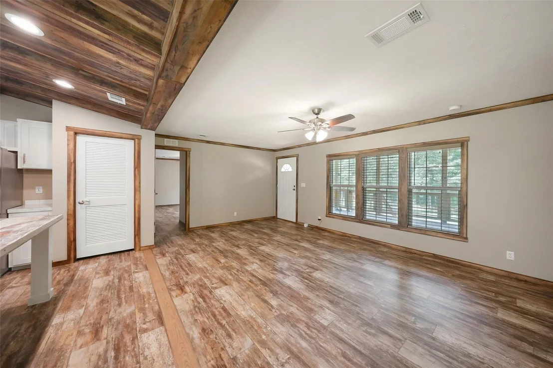 Photo of 577 Winding River Road