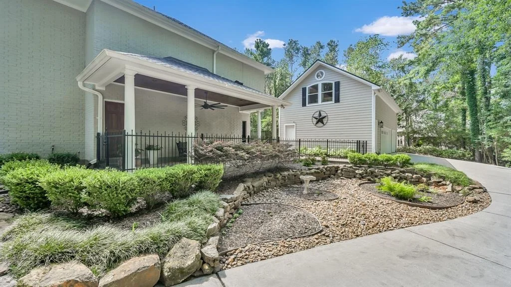 Photo of 10326 Paradise Valley Drive
