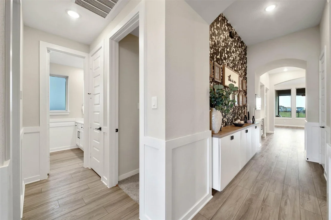 Photo of 2554 Forbidden Fig Row