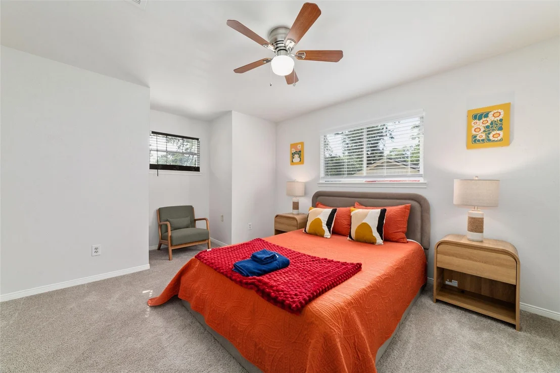 Photo of 563 Landfall Ln