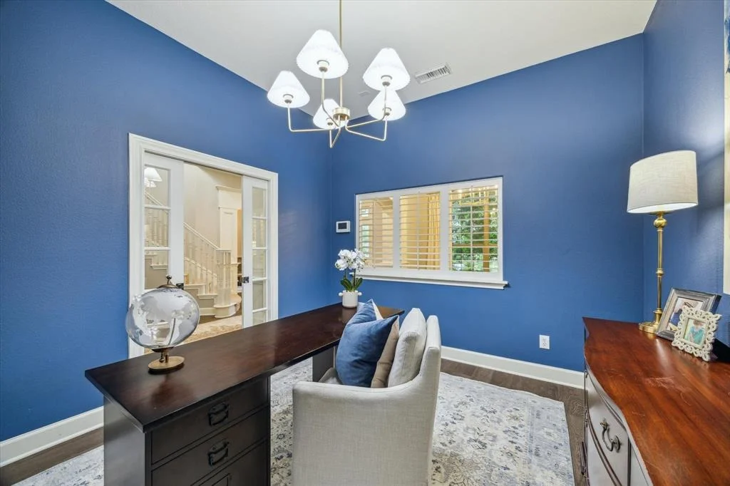 Photo of 63 E Beckonvale Circle