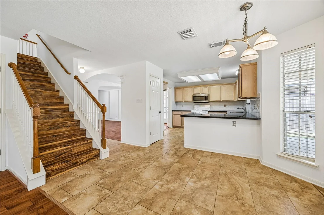 Photo of 734 W Clady Drive