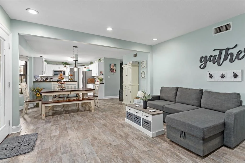 Photo of 12802 Bergeron Drive
