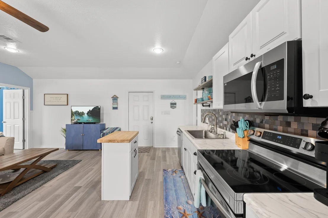 Photo of 818 Surf Drive