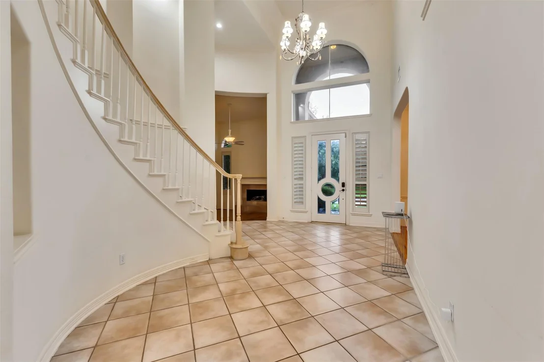 Photo of 2606 Heatherbend Drive