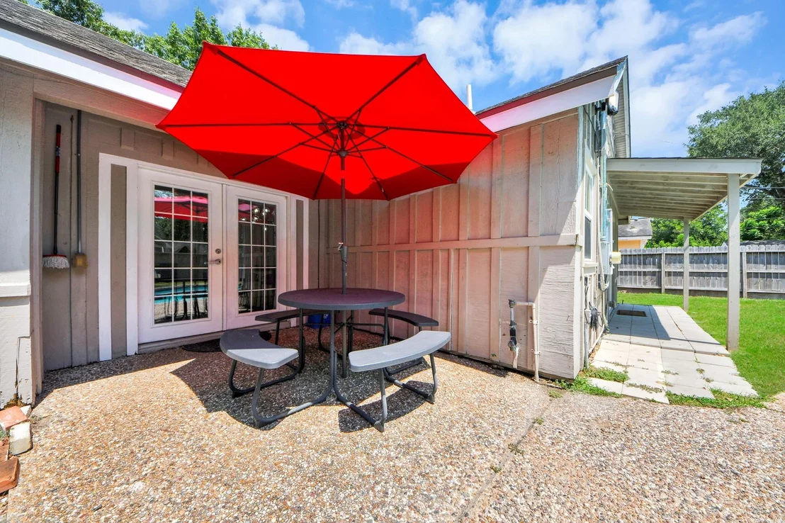 Photo of 5139 Beechnut Street