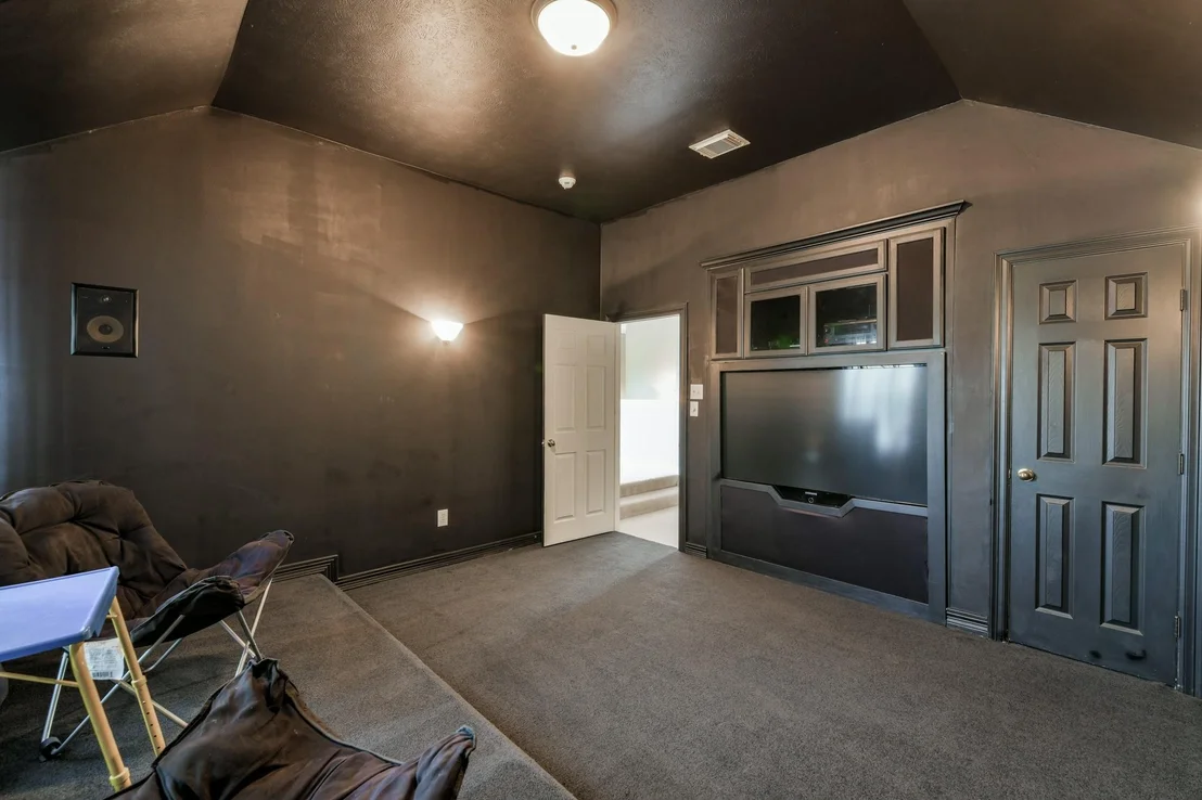 Photo of 16050 Lockdale Lane