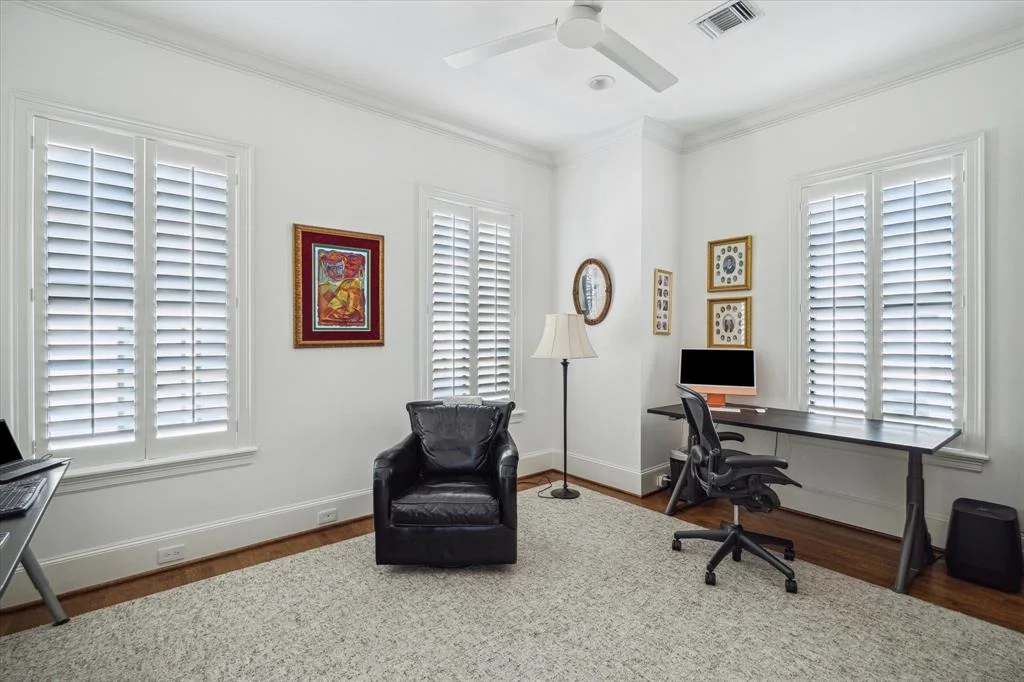 Photo of 1747 Sunset Boulevard