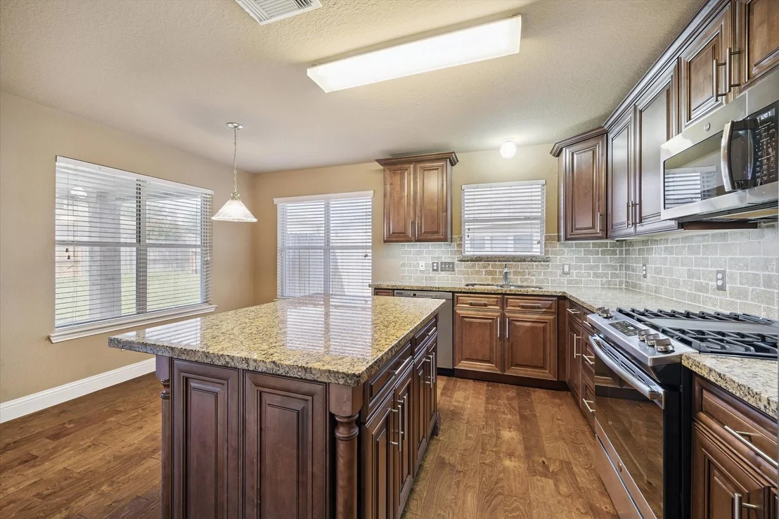 Photo of 1402 Merryglen Court