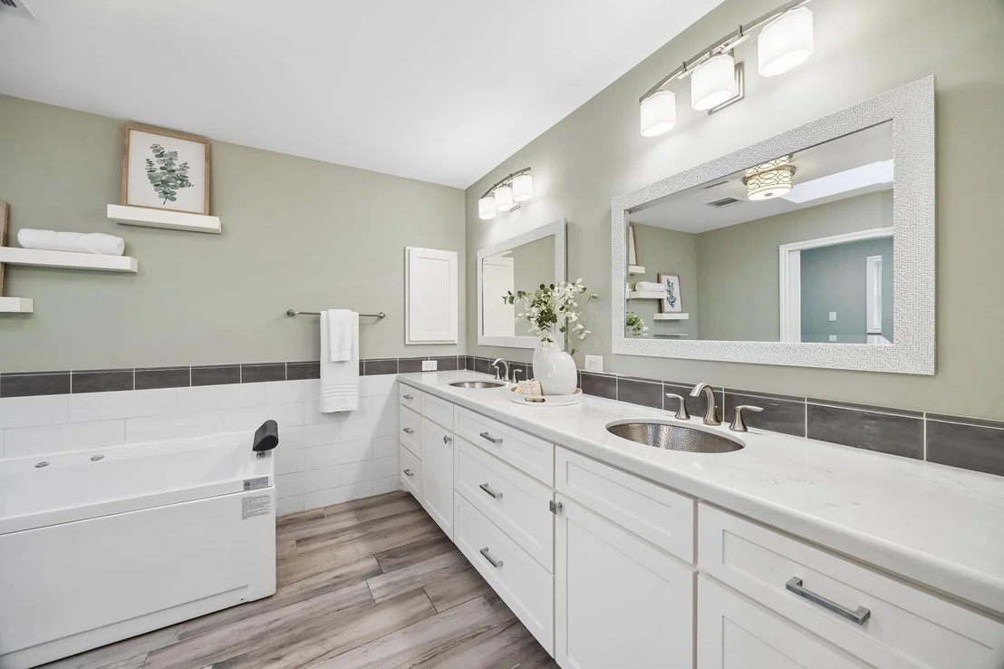 Photo of 11007 Cranbrook Road