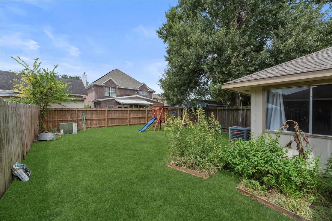 Photo of 8622 Ashlawn Drive