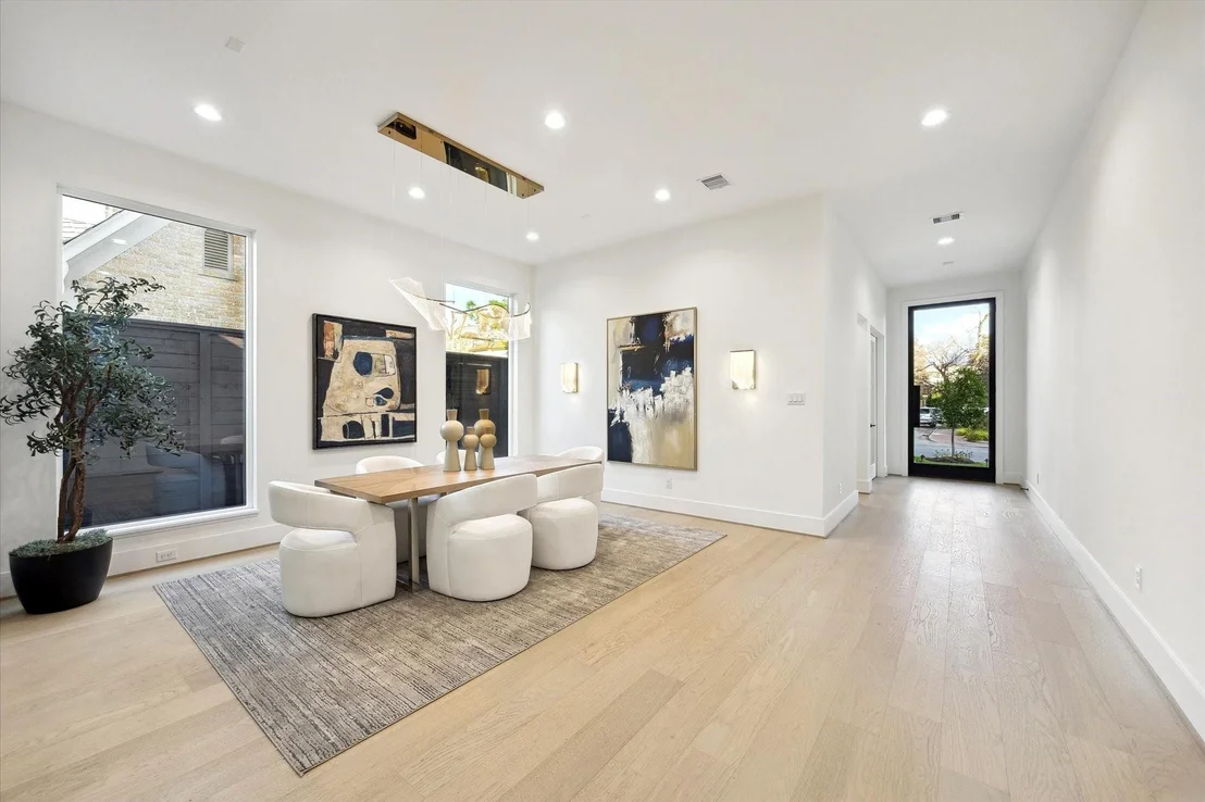 Photo of 2118 Westgate Drive