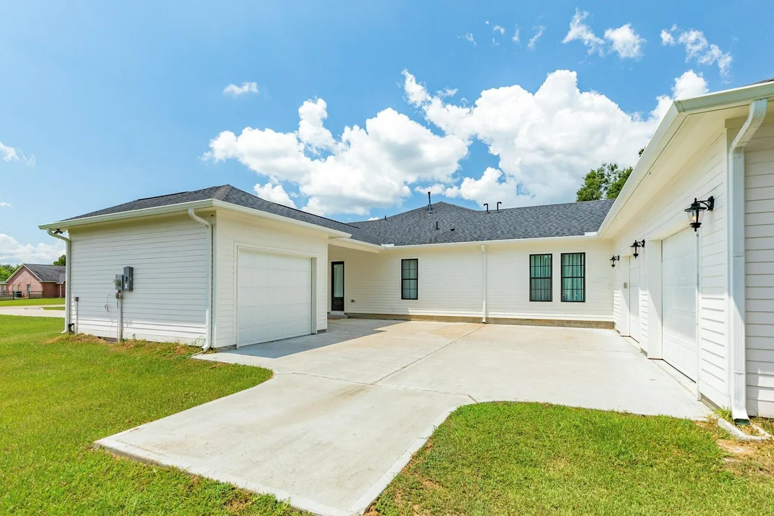 Photo of 16811 Wrangler Road