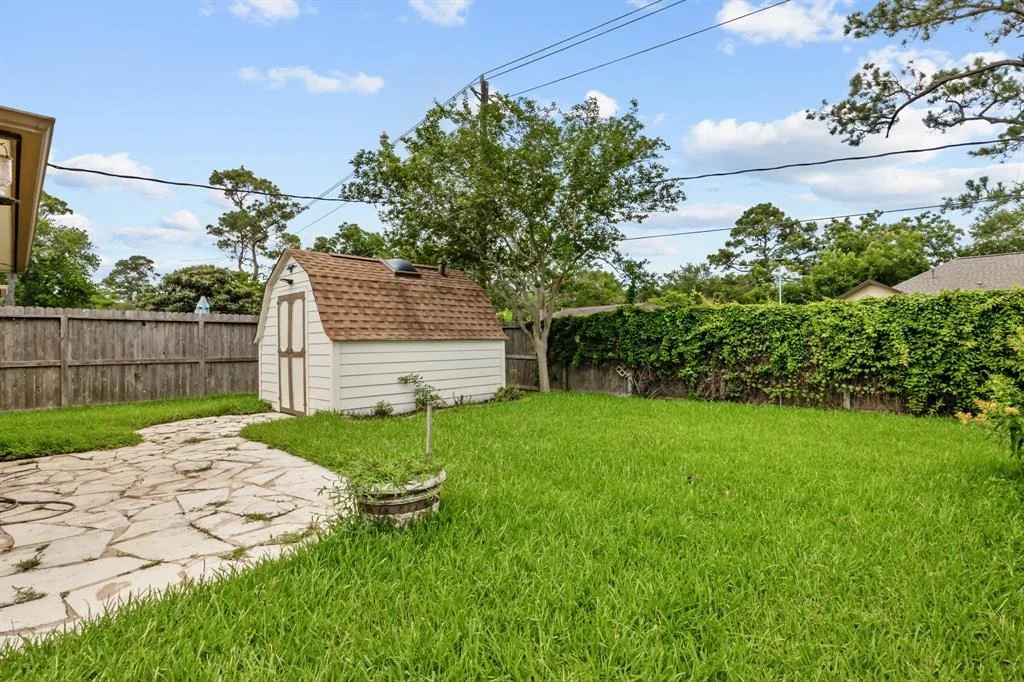 Photo of 2005 E Pine Hill Drive