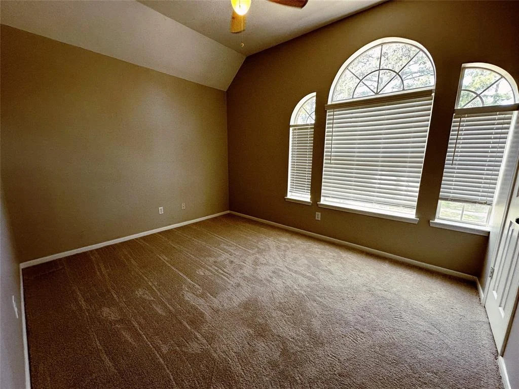 Photo of 16031 Lakestone Drive