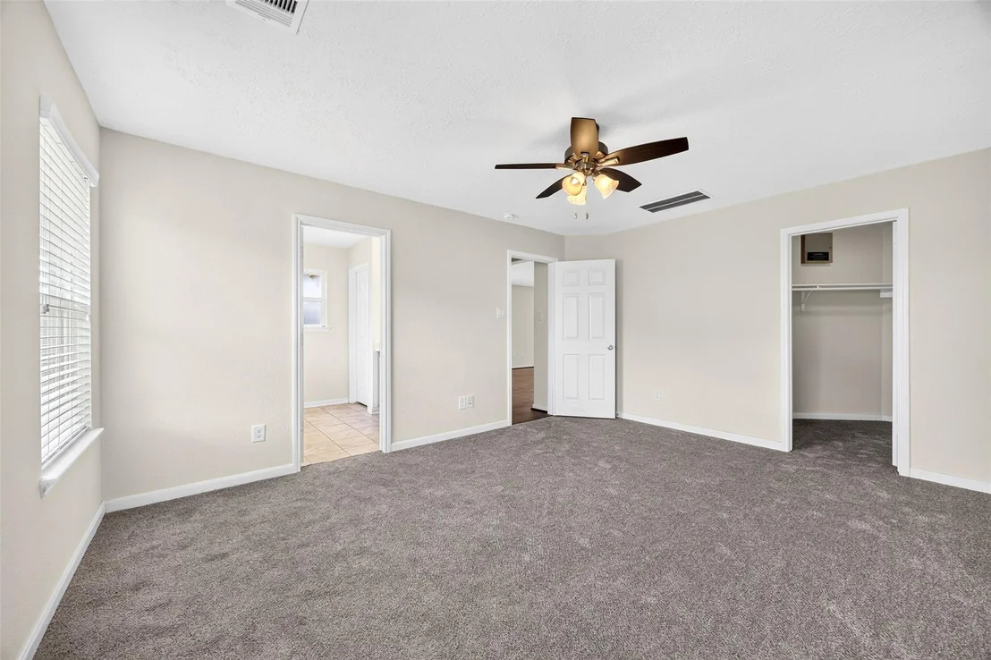 Photo of 5202 Pine Forest Ridge Street