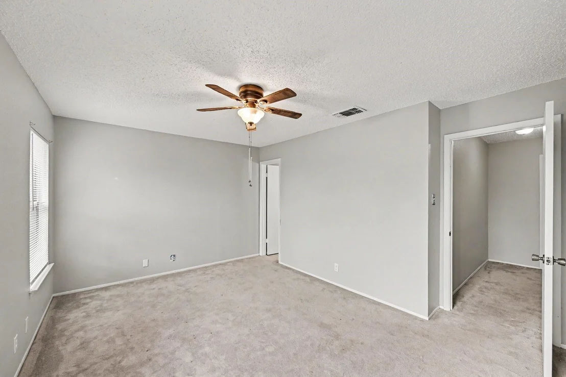 Photo of 8404 Forest Ridge Drive
