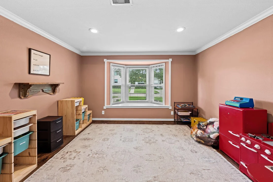 Photo of 5150 Grape Street