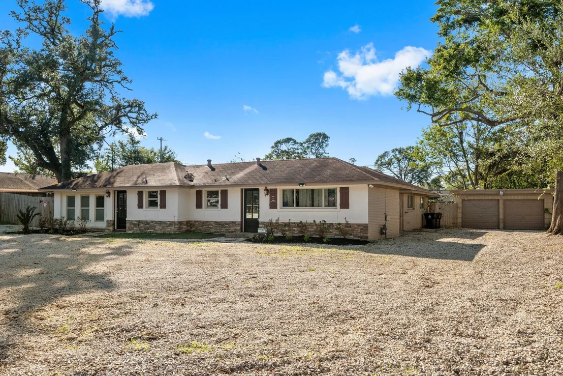 Photo of 1723 Campbell Road