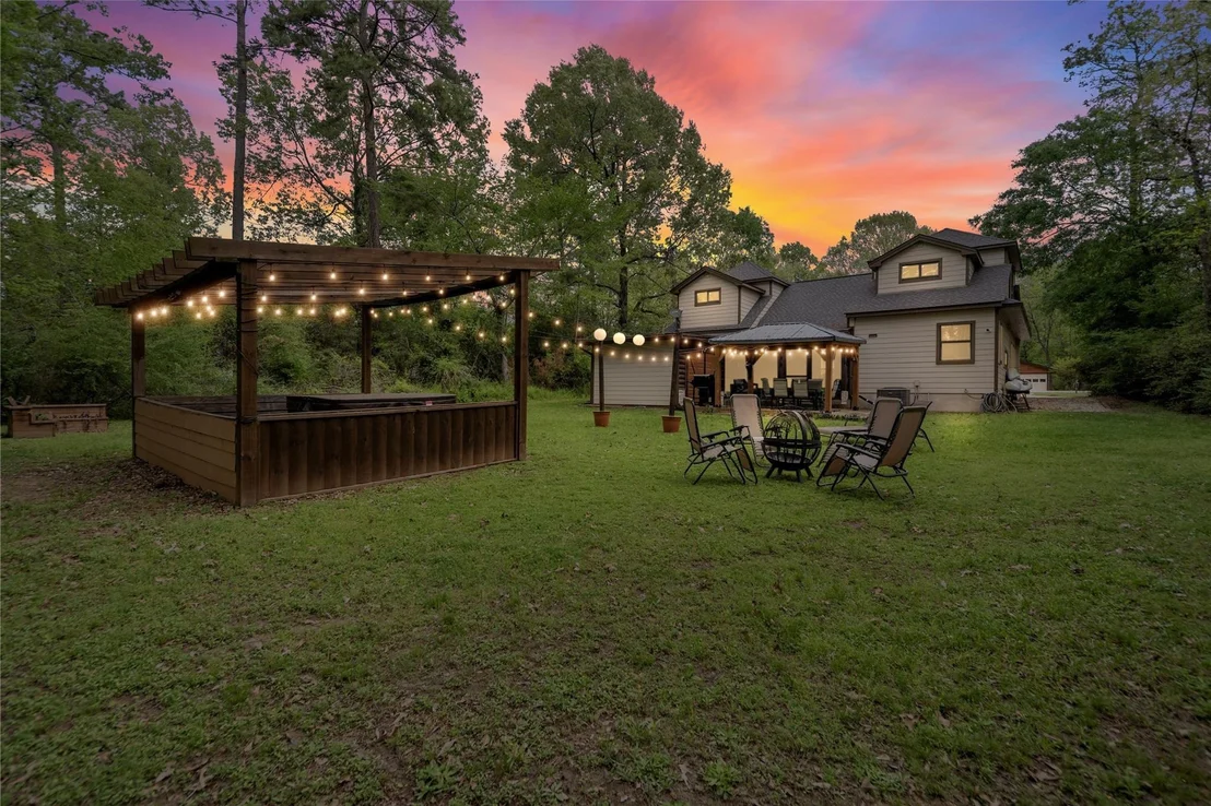 Photo of 358 Bridgeview Drive