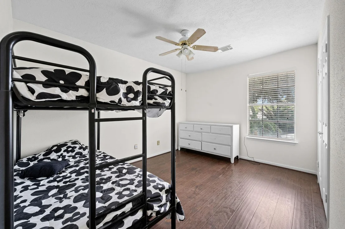 Photo of 7306 Oak Walk Drive