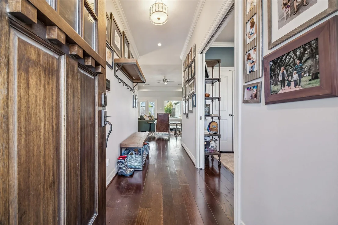 Photo of 1430 Chamboard Lane