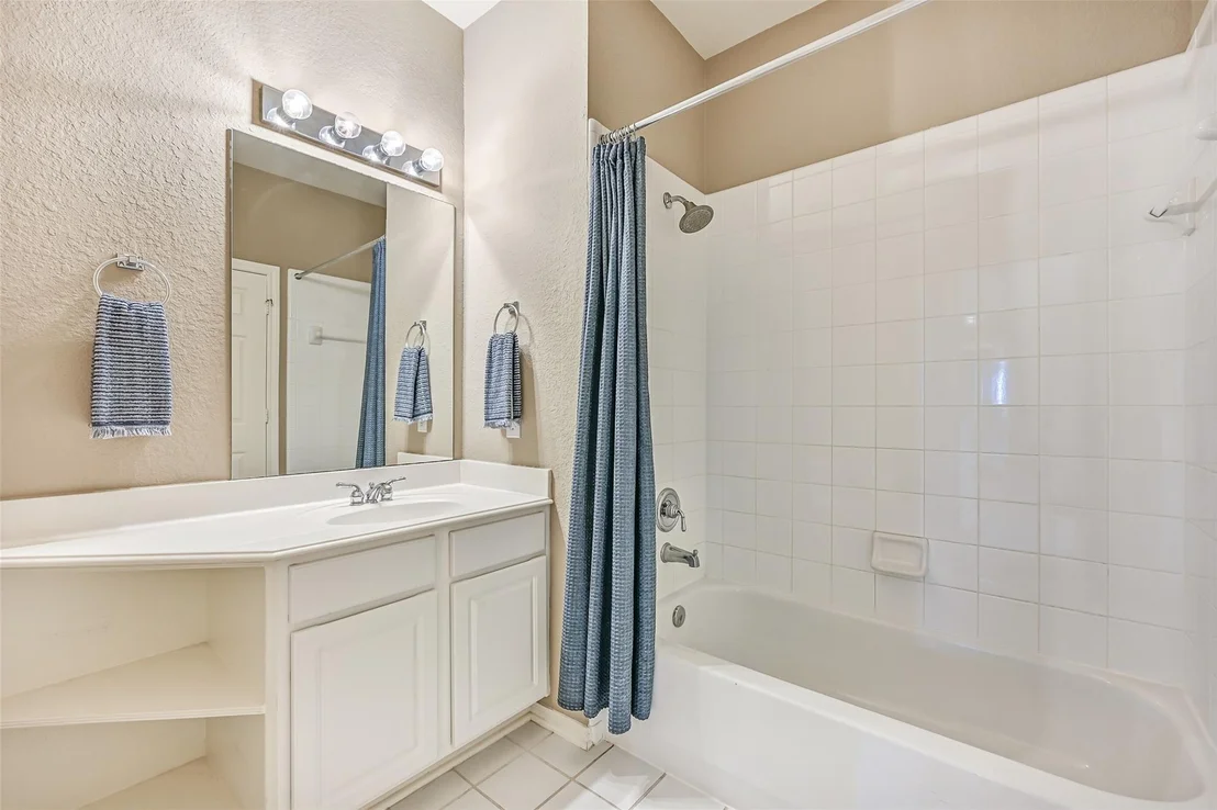 Photo of 1607 Cascade Falls Drive