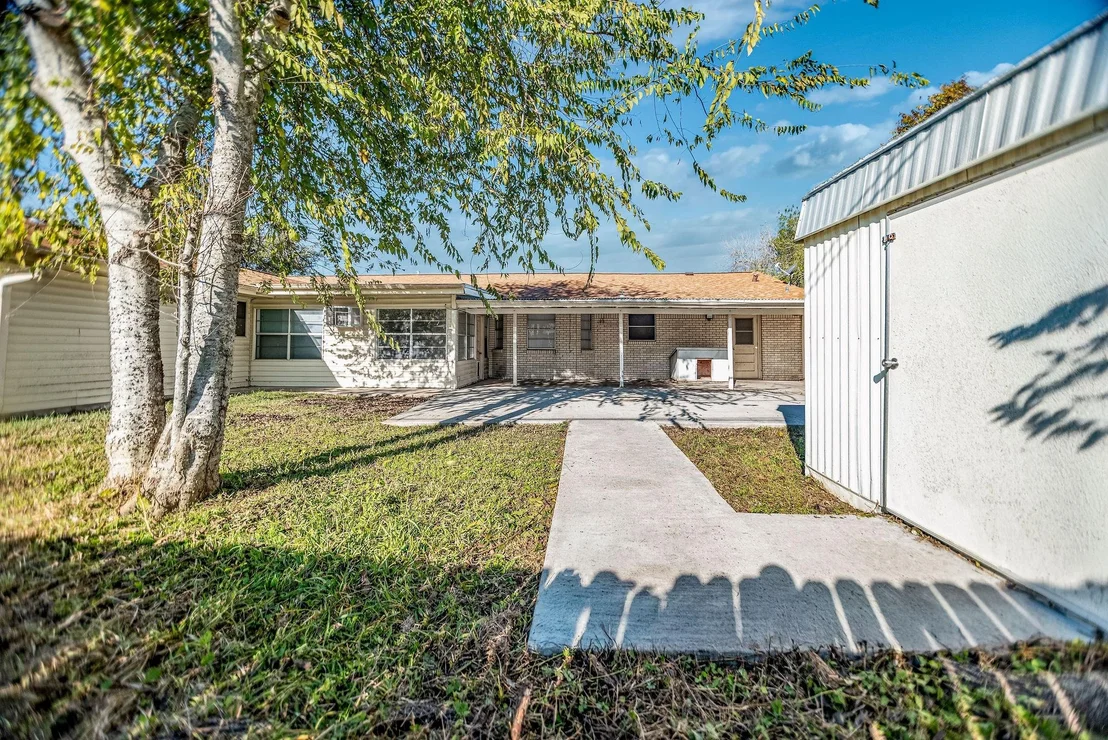 Photo of 1106 Brookhollow Drive
