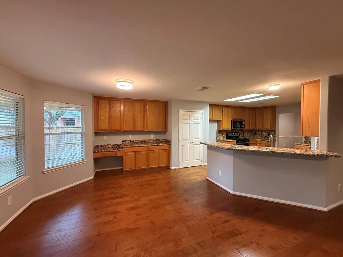 Photo of 19522 Fernhaven Drive