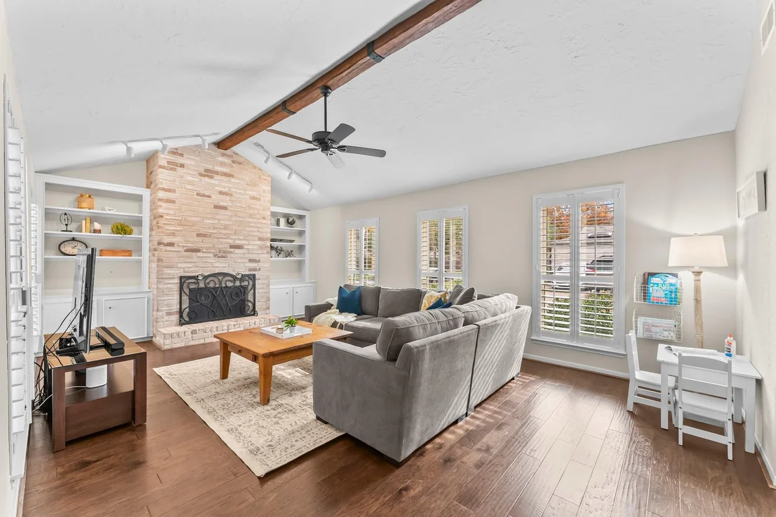 Photo of 1546 Beaconshire Road
