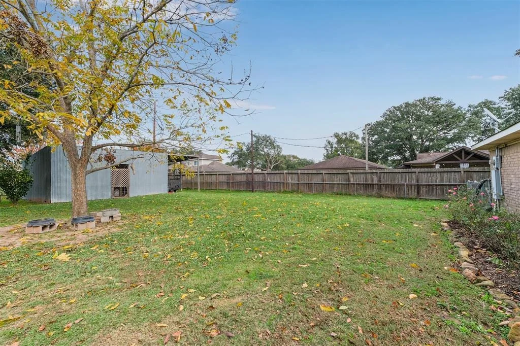 Photo of 20106 Edworthy Road