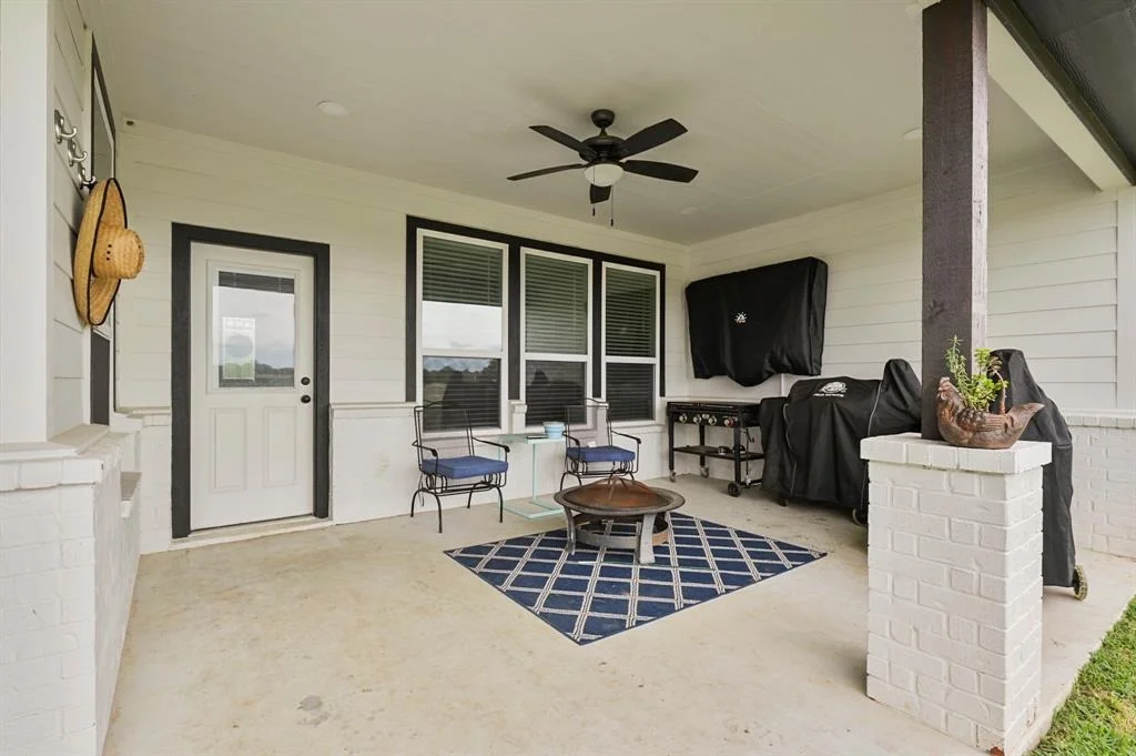 Photo of 11027 Oak Lake Road