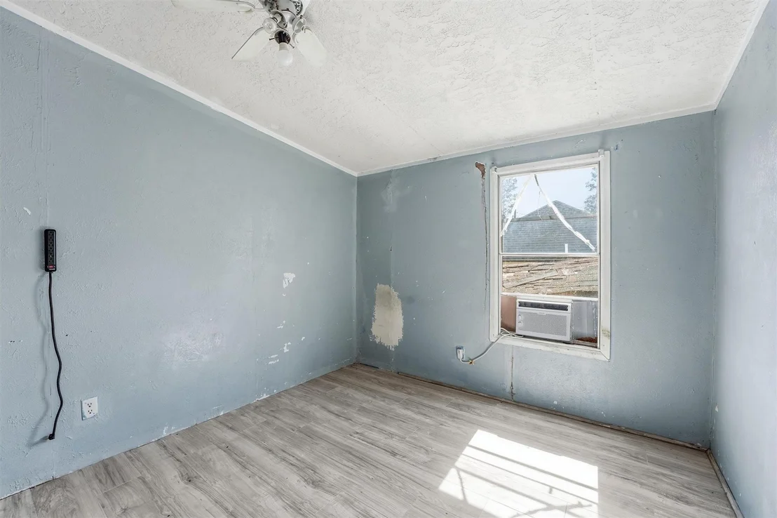 Photo of 16933 W Hammon