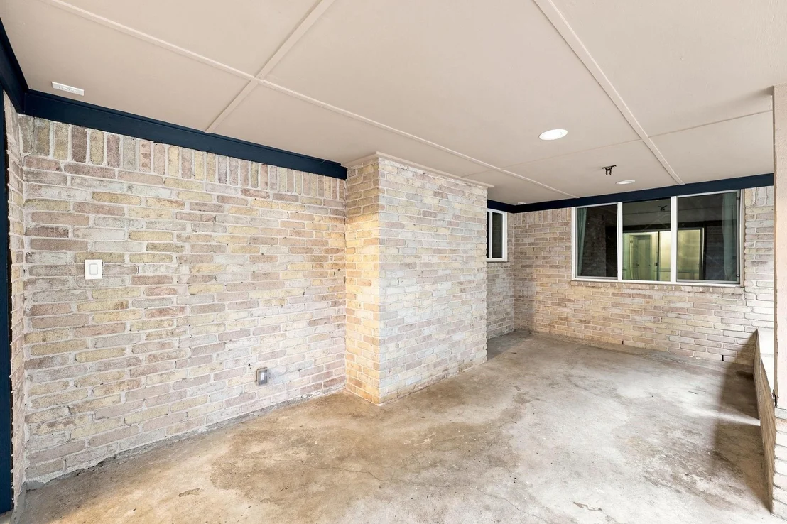 Photo of 25514 Fairbrook Lane