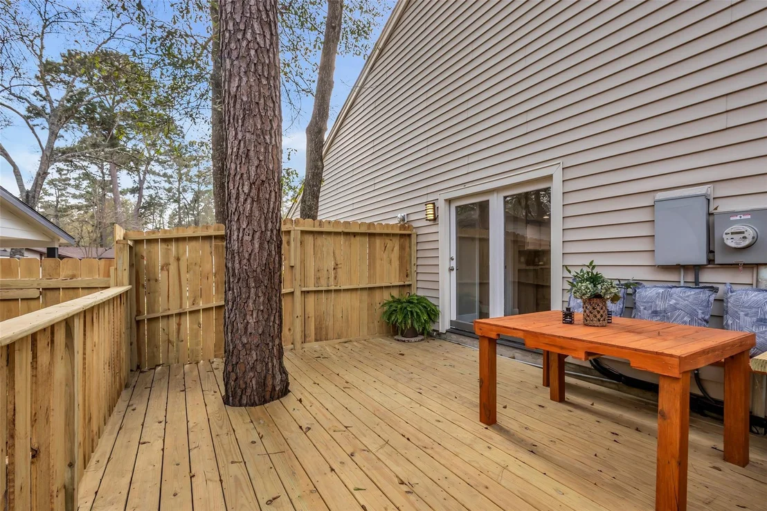 Photo of 1810 N Red Cedar Circle