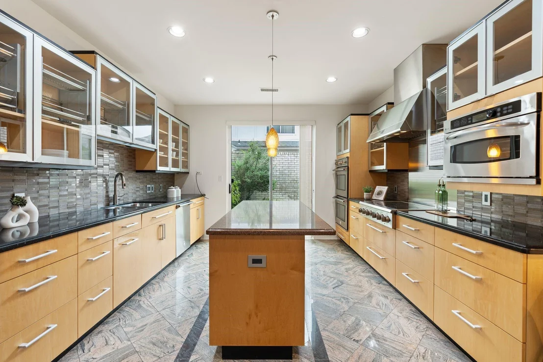 Photo of 12039 E Circle Drive