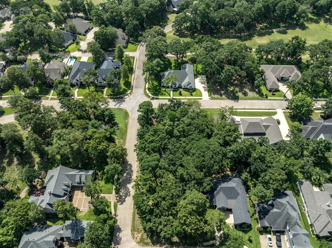 Photo of 160 Eagles Bluff Boulevard S
