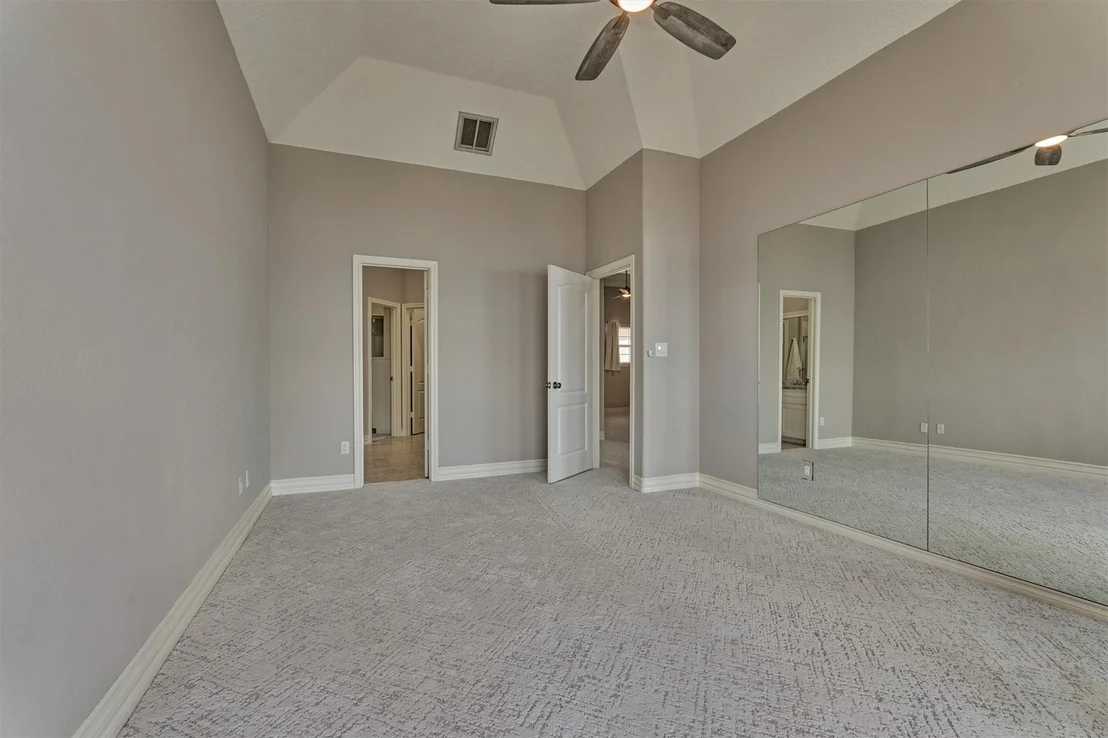 Photo of 4 Regency Point