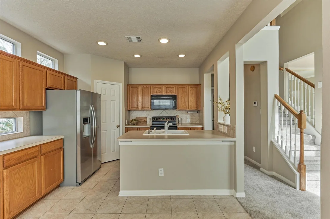 Photo of 31 Valley Oaks Circle