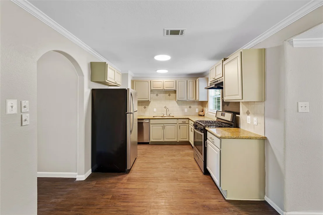 Photo of 3810 Alberta Street