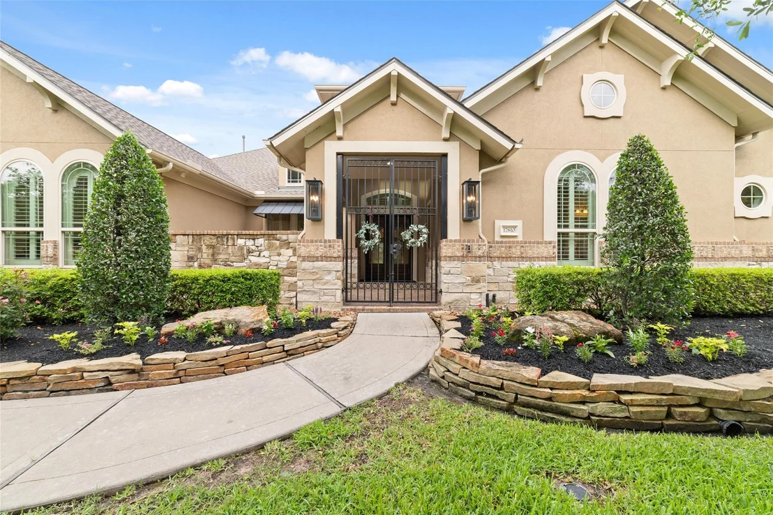 Photo of 17810 Fairhaven Gateway Drive