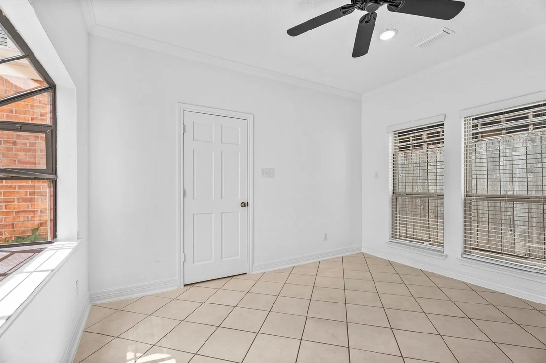 Photo of 7635 Ameswood Road
