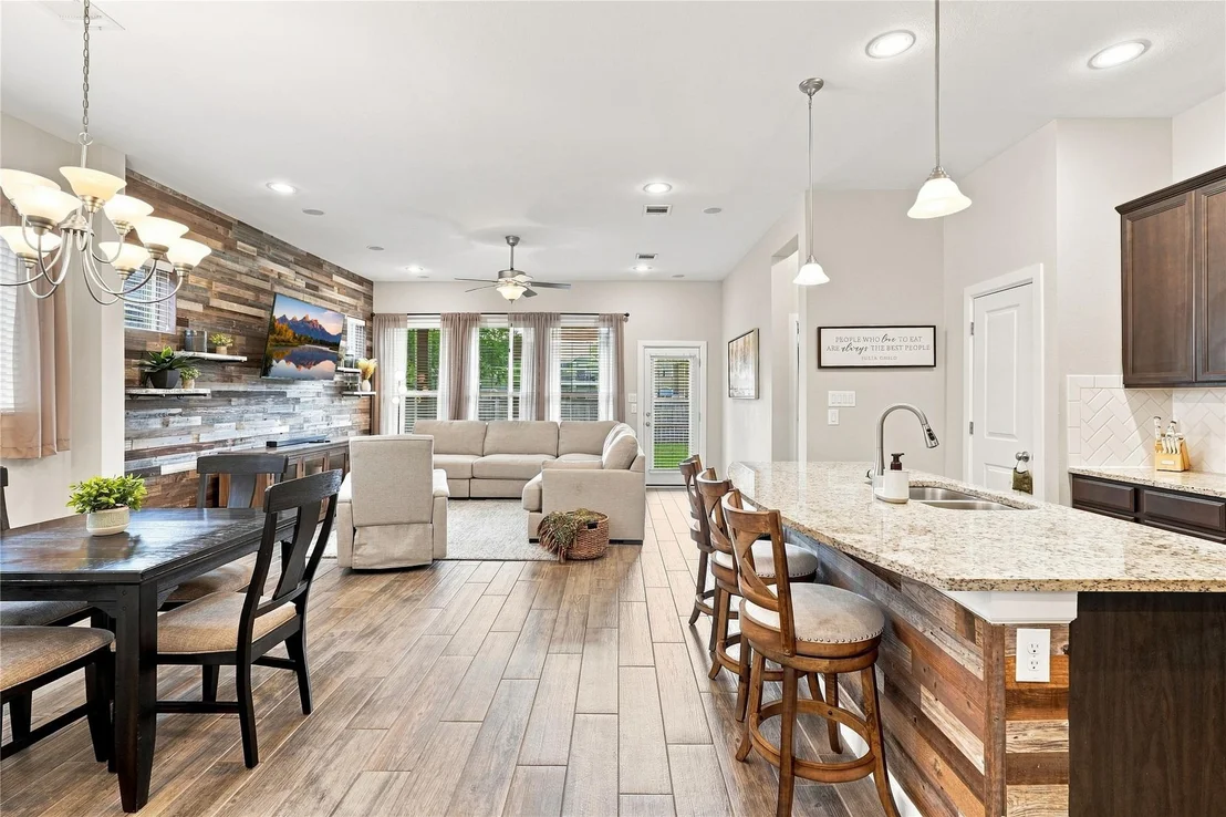 Photo of 129 Saddle Drive