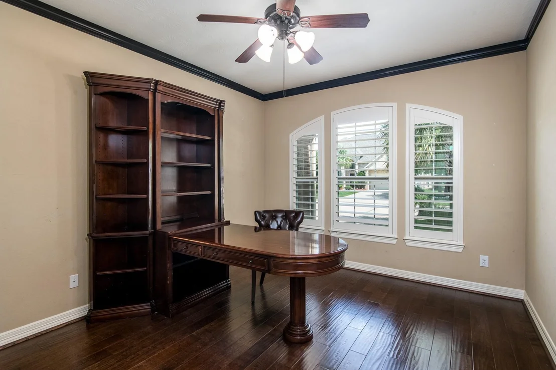 Photo of 18119 Blues Point Drive