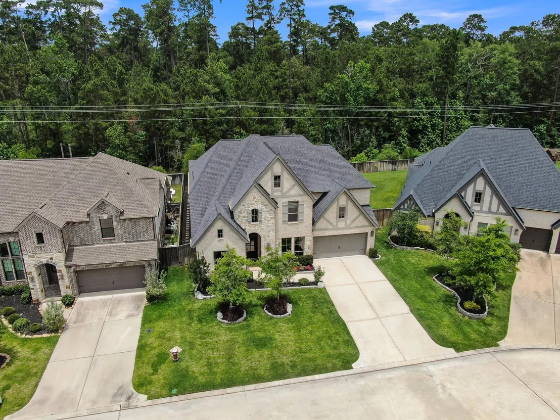 Photo of 275 Bronze View Drive