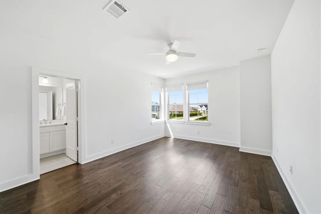 Photo of 11006 White Caterpillar Drive