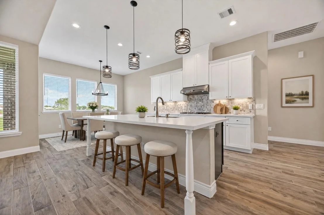 Photo of 803 Lily Lane