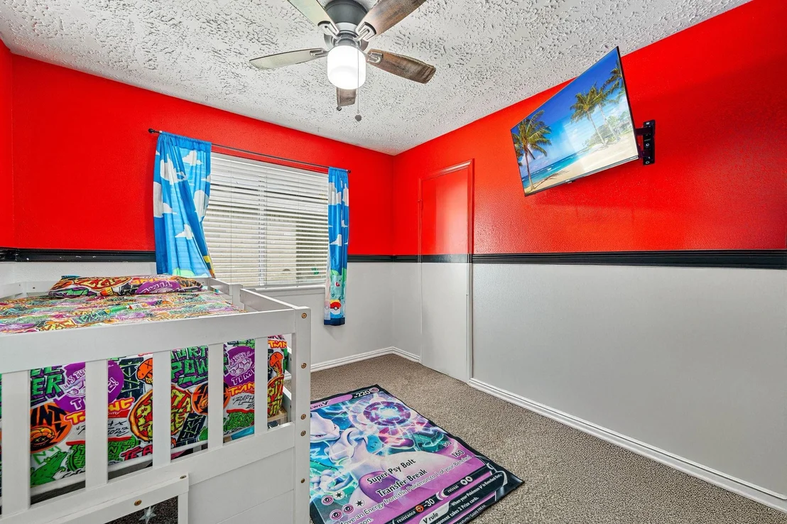 Photo of 327 Brompton Court